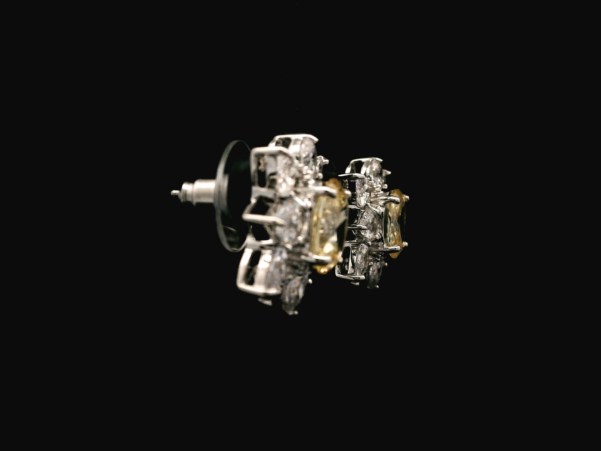 Zircon Earrings 21370