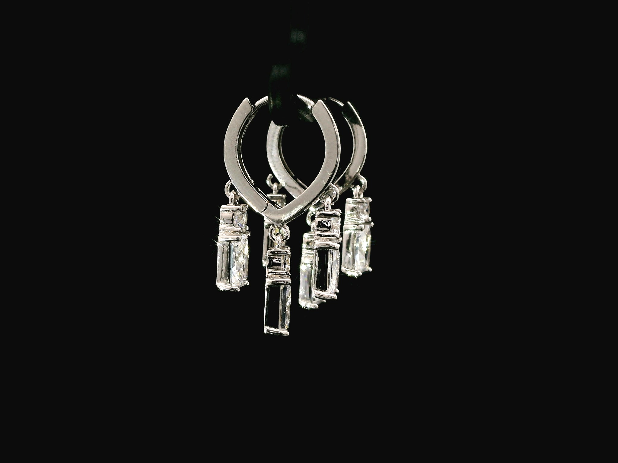 Zircon Earrings 22503