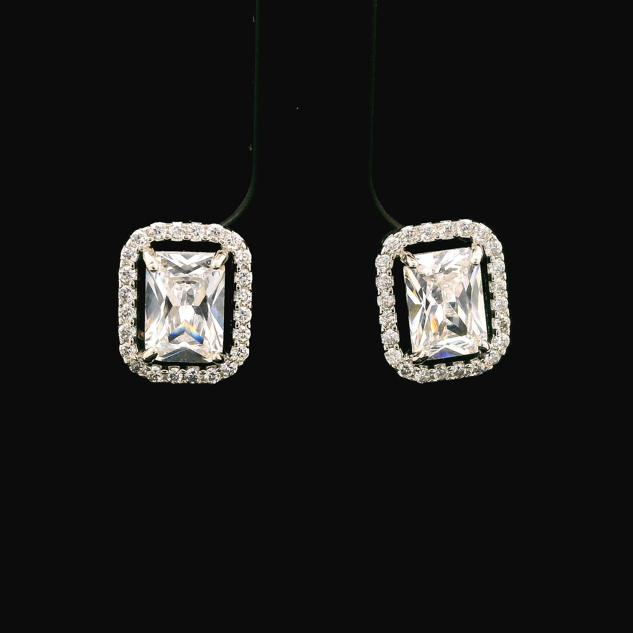 Zircon Earrings  23311