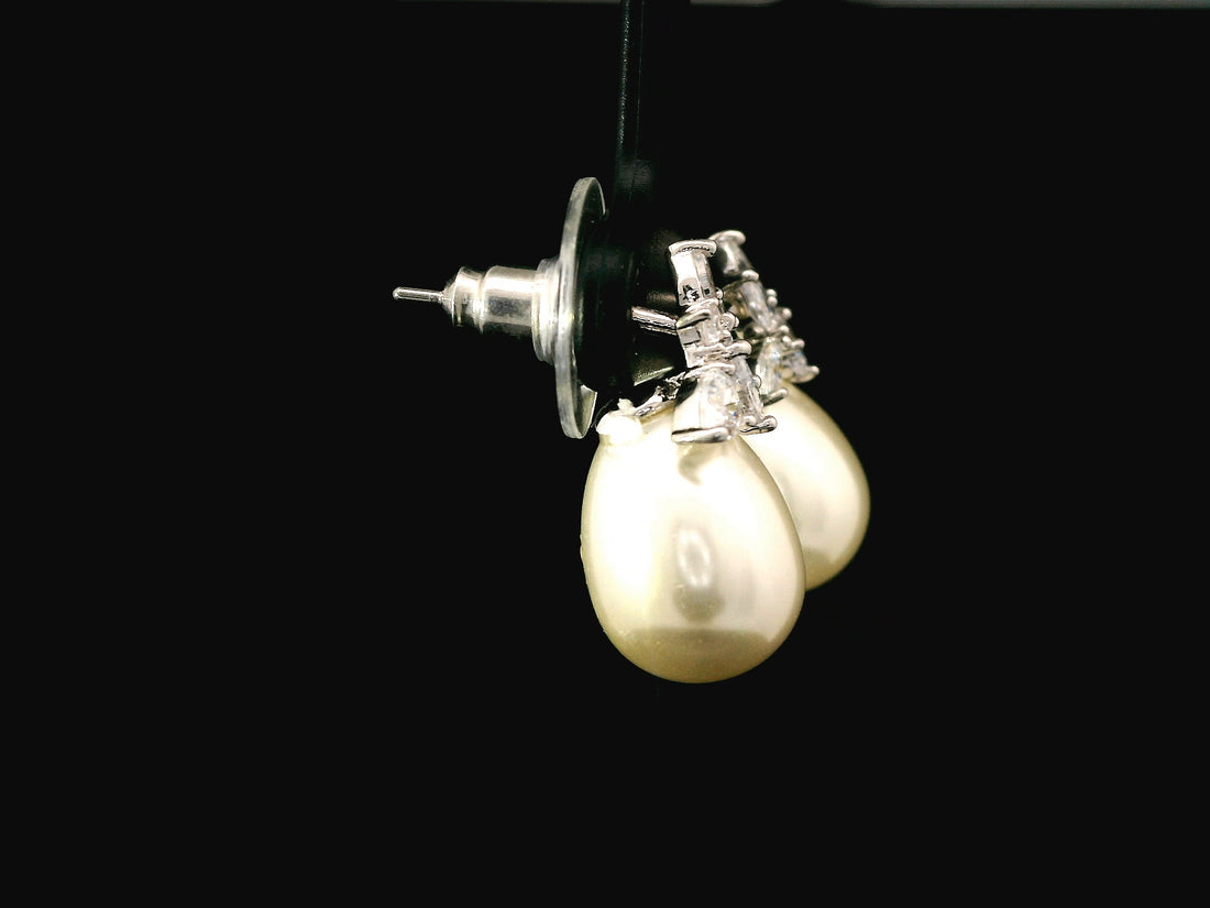 Zircon Earrings 23588