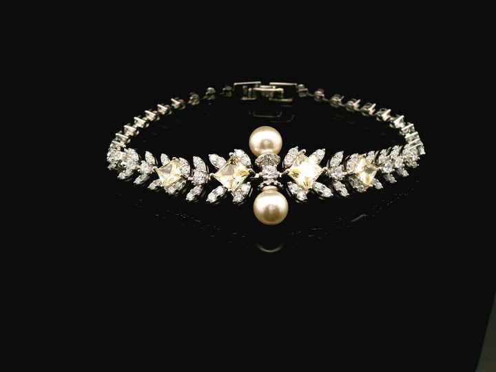 92.5 Sterling Silver Champagne Spark Pearl Bracelet 25324