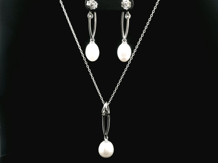 92.5 Sterling Silver Modern Oval Drop Pearl Chain Pendant Set 25647