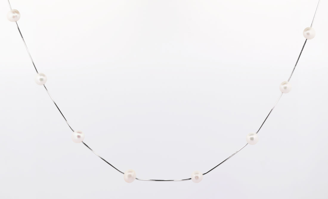 92.5 Sterling Silver Minimalist Pearl Chain Pendant 15553