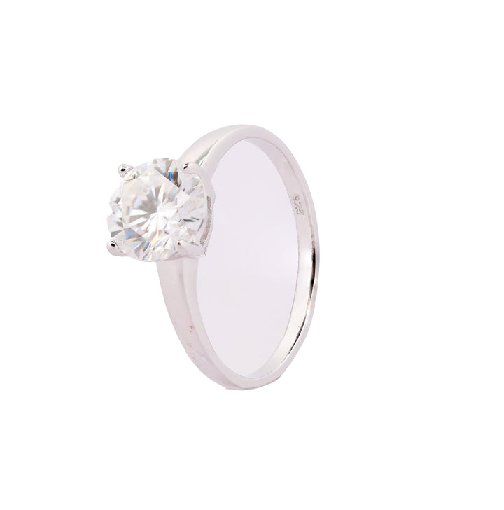 92.5 Sterling Silver Elegant Round Solitaire Finger Ring 6783