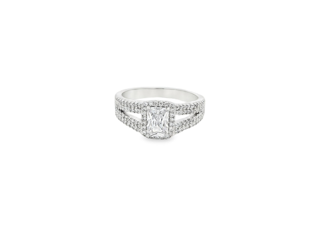 Zircon Finger Ring  27832