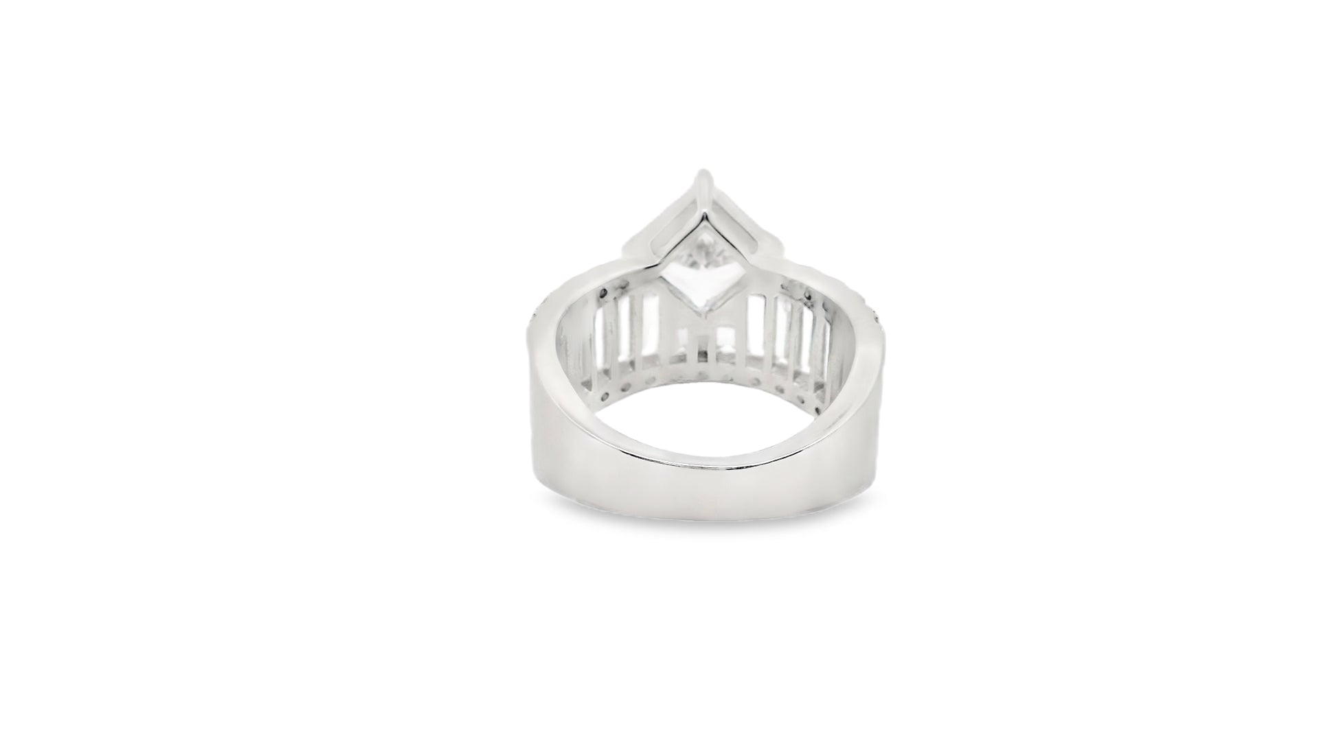 Zircon Finger Ring   29621