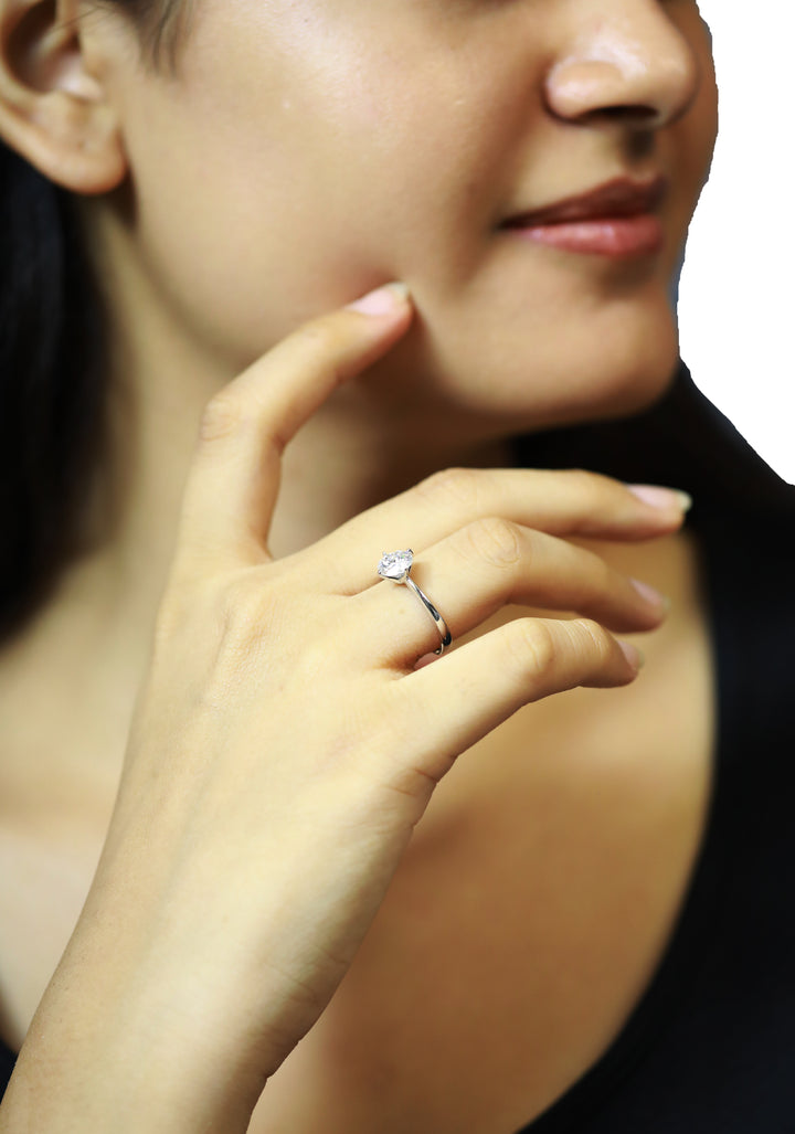92.5 Sterling Silver Minimalist Solitaire Finger Ring 6778