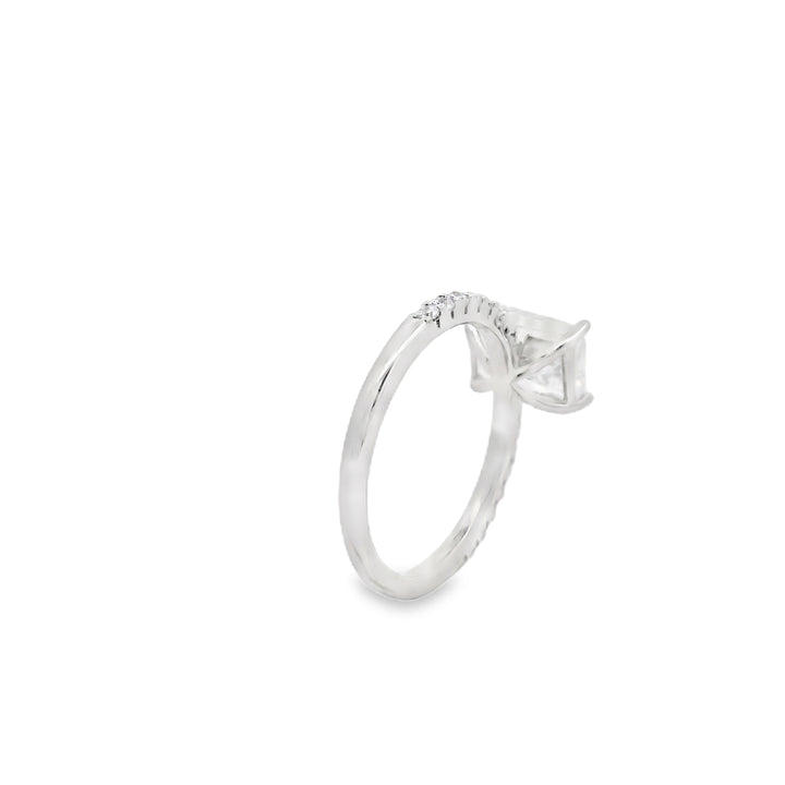 Zircon Finger Ring  30522