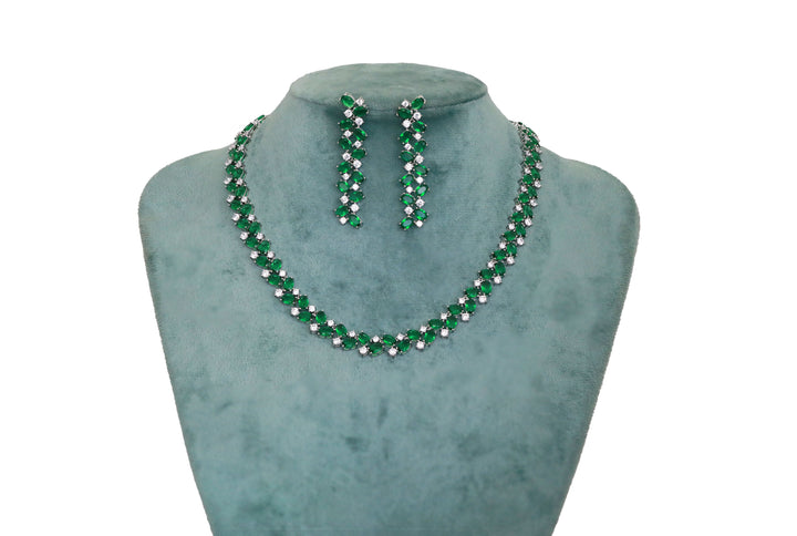 Zircon Glamour Curve Necklace Set 3130