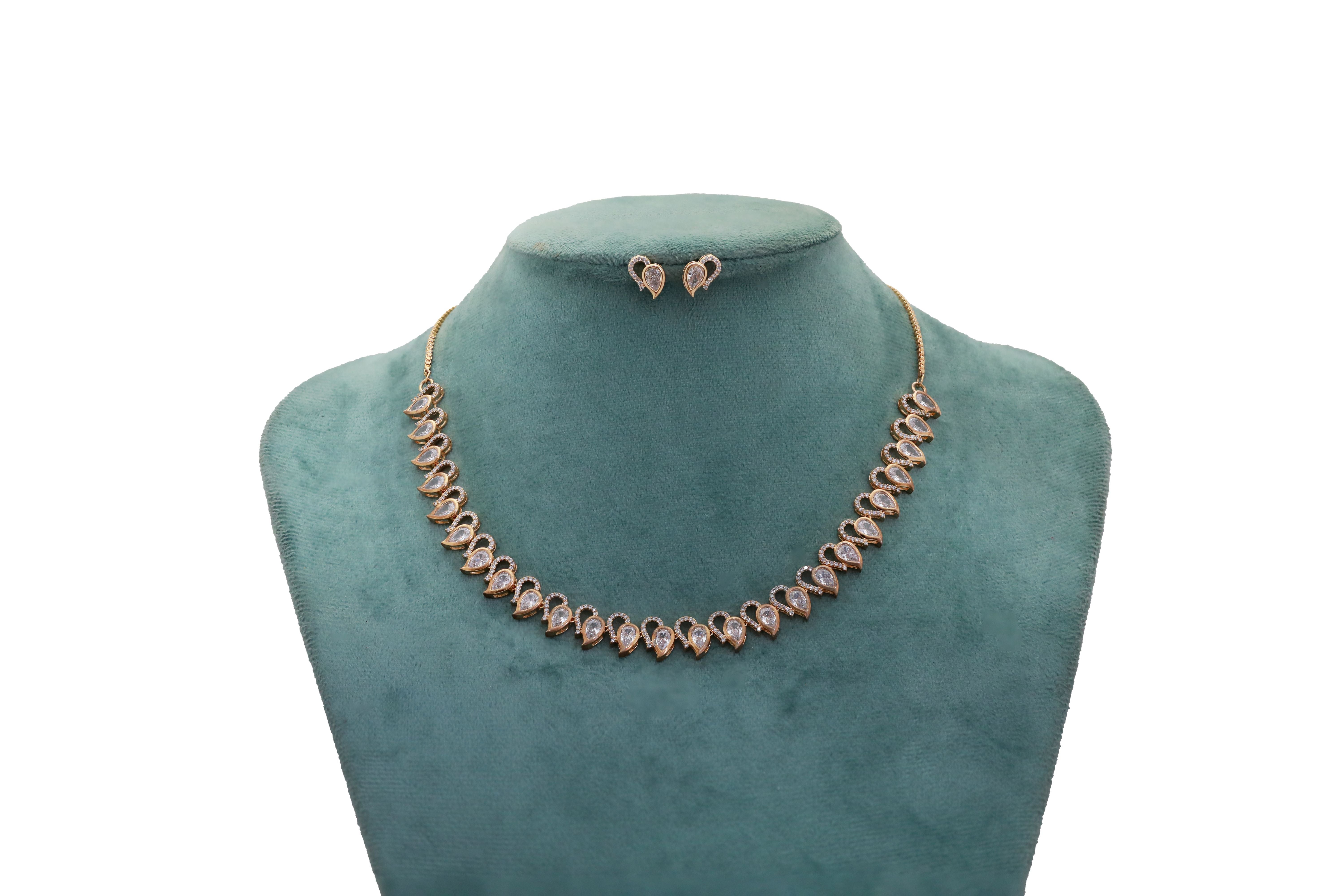 Zircon Teardrop Halo Necklace Set 3179