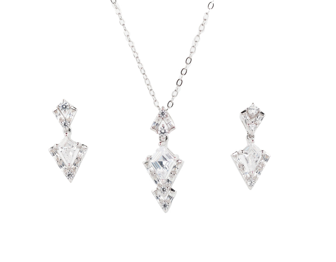 92.5 Sterling Silver  Modern Geometric Diamond-Cut Chain Pendant Combo Set 15796