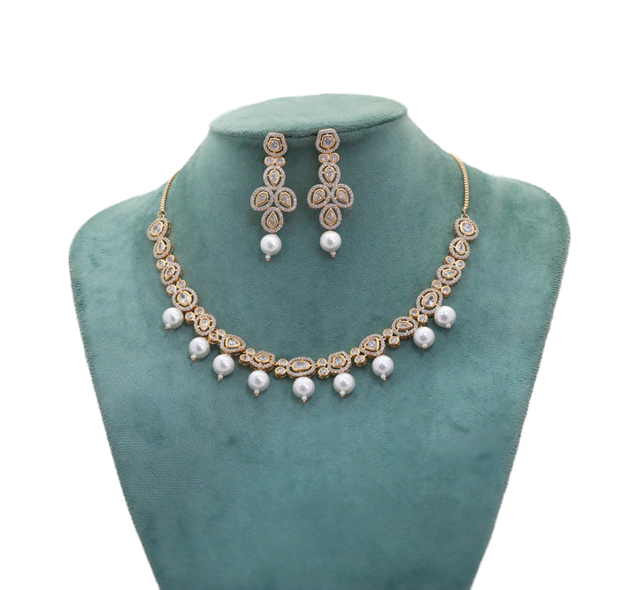 Zircon Heritage Pearl Necklace Set 4743