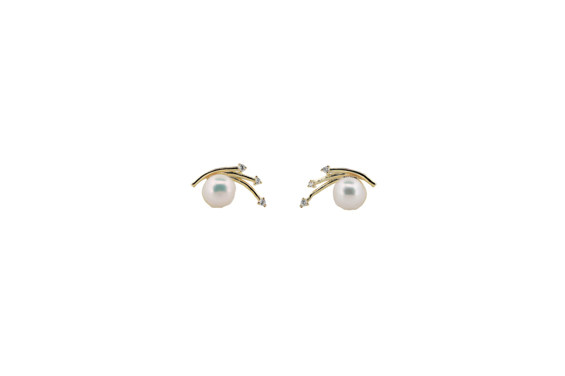 92.5 Sterling Silver Shooting Stars Pearl Stud  Earrings 15606