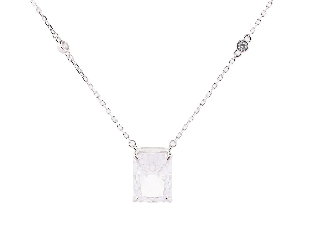 92.5 Sterling Silver Rectangular Solitaire  Chain Pendant 10491