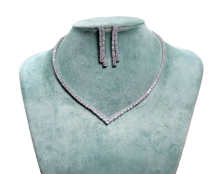 92.5 Sterling Silver Classic V-Line Necklace 12284