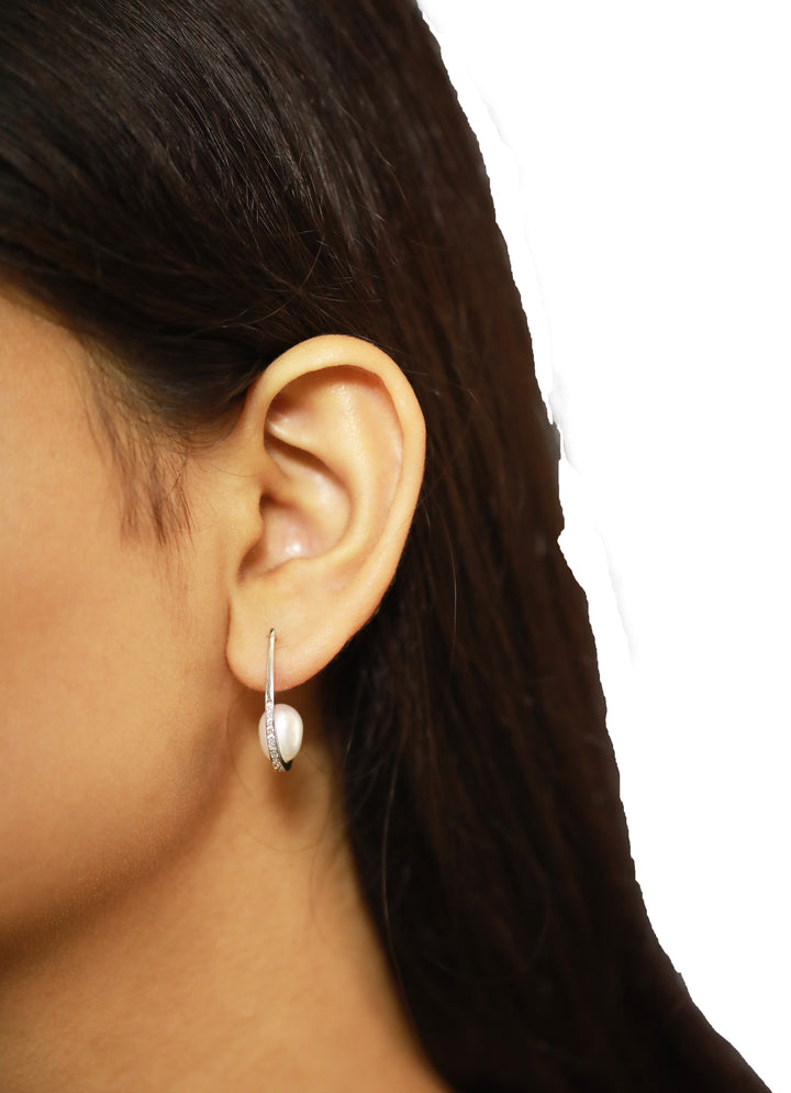 92.5 Sterling Silver Pearl Line Drop Earrings 15567