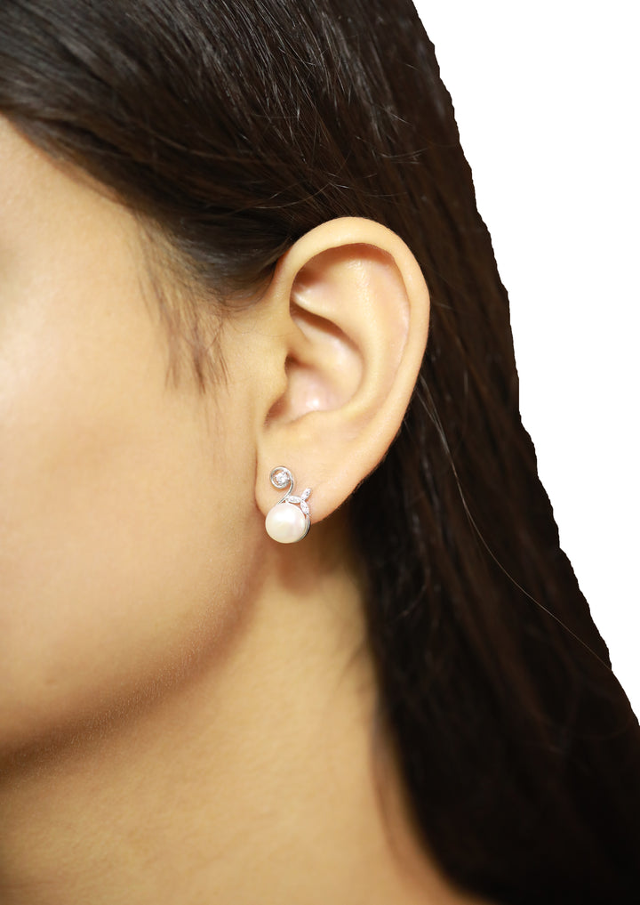 92.5 Sterling Silver Swirl Pearl Stud  Earrings 15590