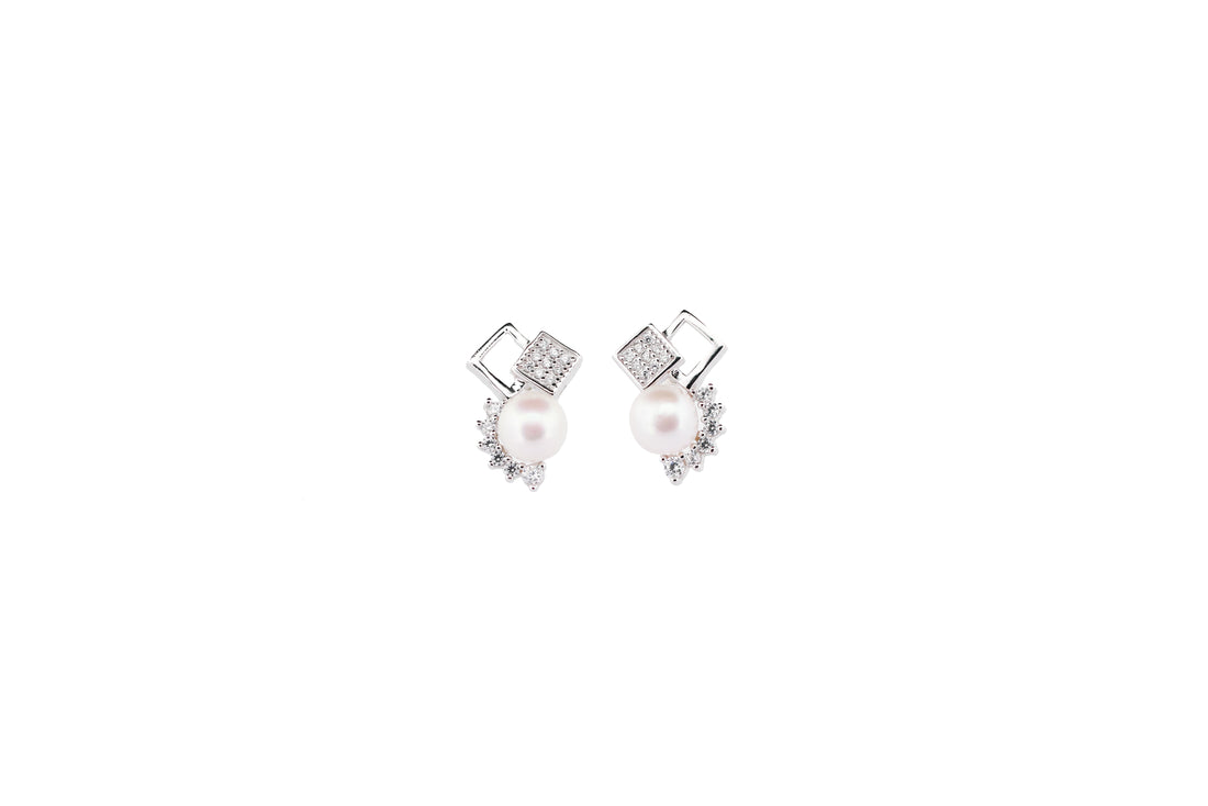 92.5 Sterling Silver Modern Geometric  Pearl Stud Earrings 15592