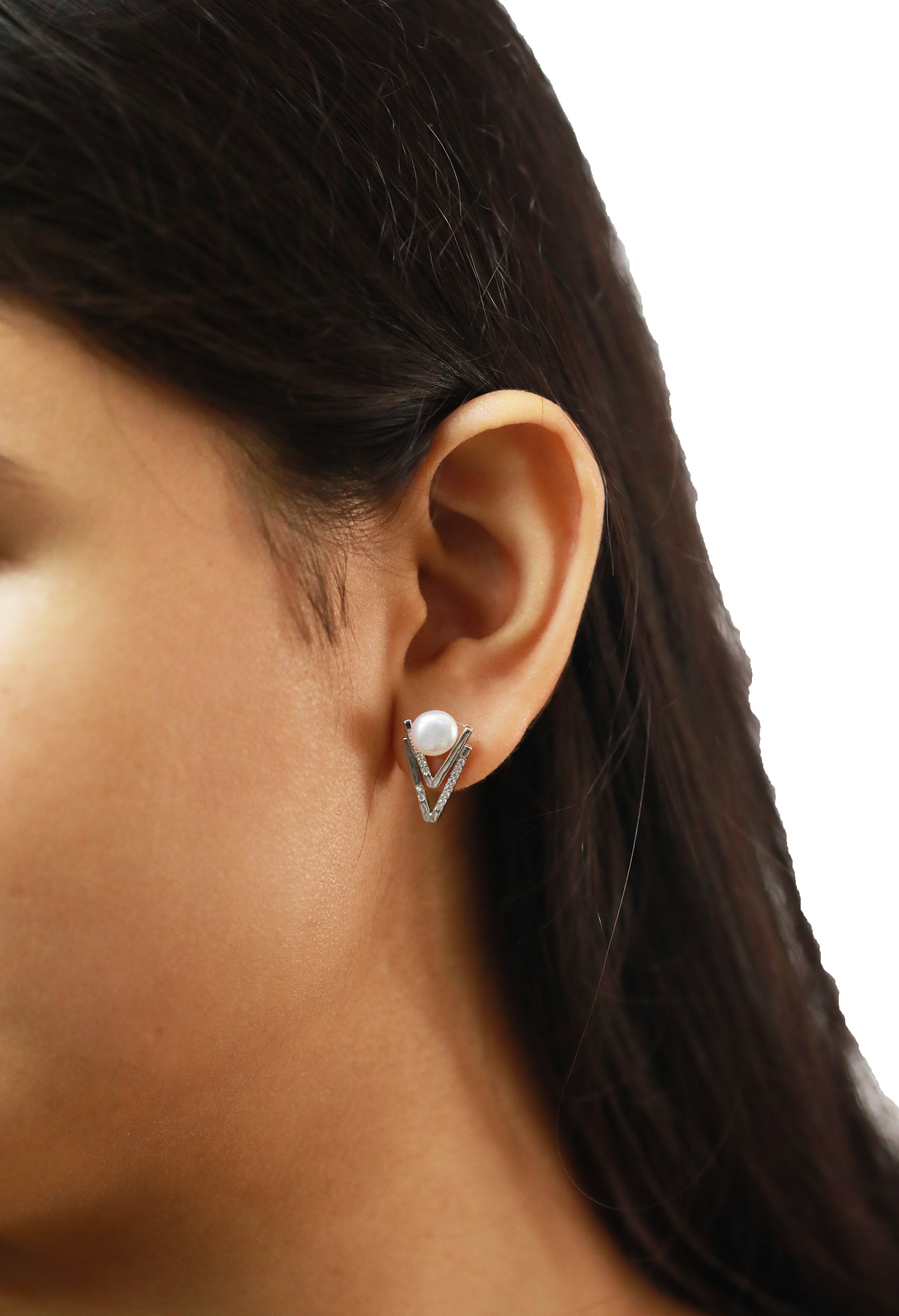 92.5 Sterling Silver Geometric V-shaped Pearl Stud  Earrings 15597