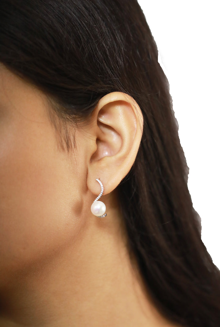 92.5 Sterling Silver Elegant Swirl Pearl Stud  Earrings 15601