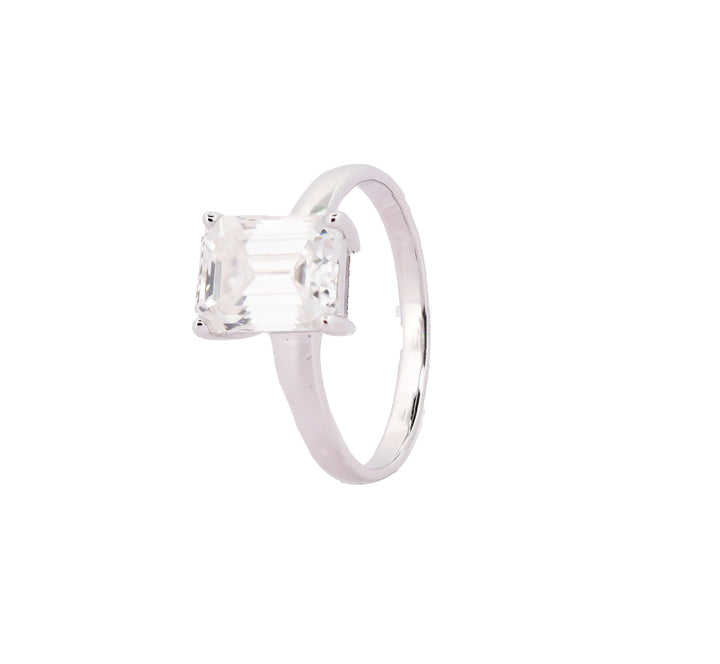 92.5 Sterling Silver Minimalist Emerald  Finger Ring 6660