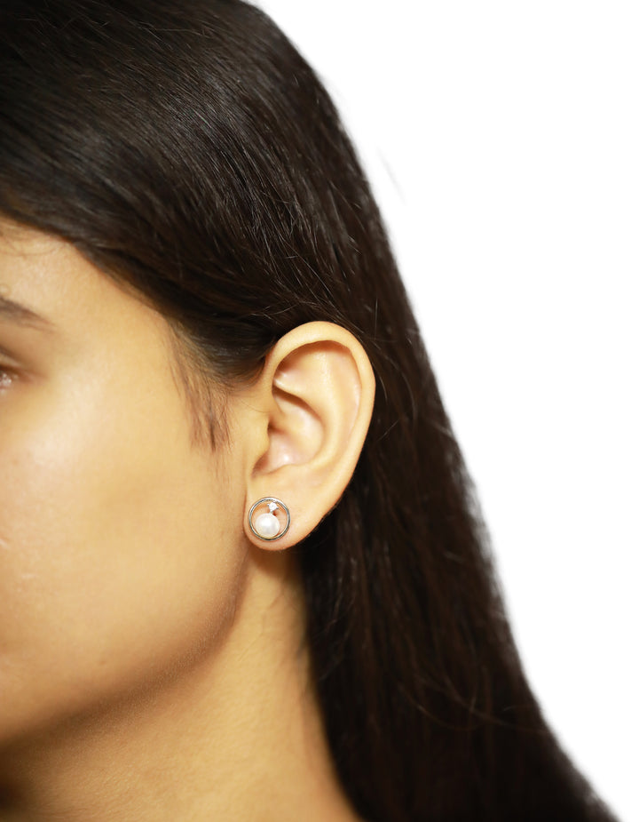 92.5 Sterling Silver Minimalist Round Pearl Stud Earrings 15595